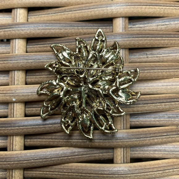 Stunning Vintage 60s or 70s Brooch - Picture 3 of 4